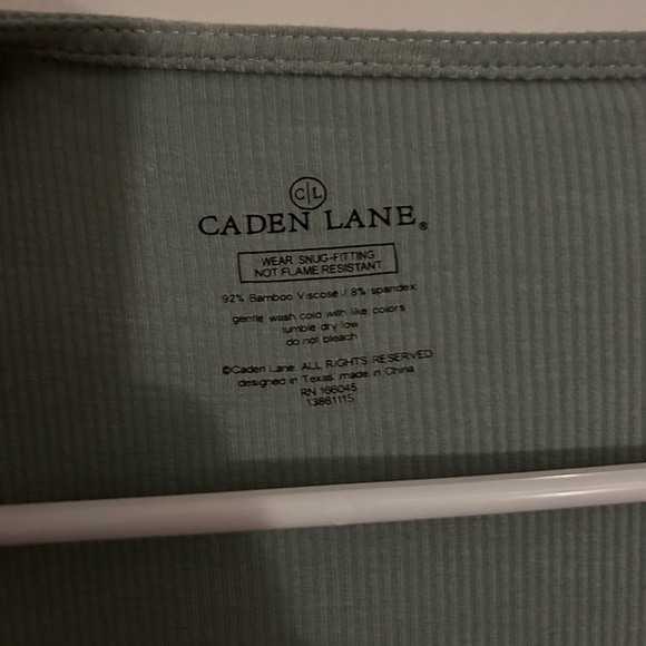Caden Lane Robe - Picture 3 of 4